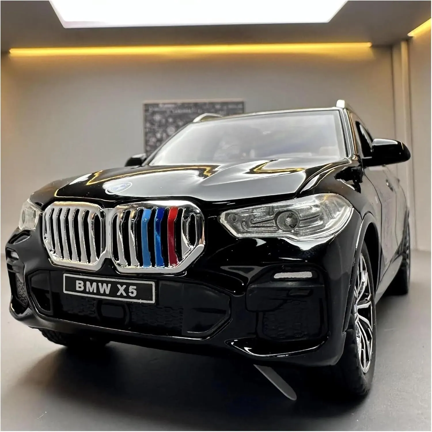 1 24 for X5 SUV Alloy Car Diecast Toy Vehicles Car Model Sound and Light Pull Back Car Gifts Collectibles Decoration Simulation Vehicle Playset(White)
