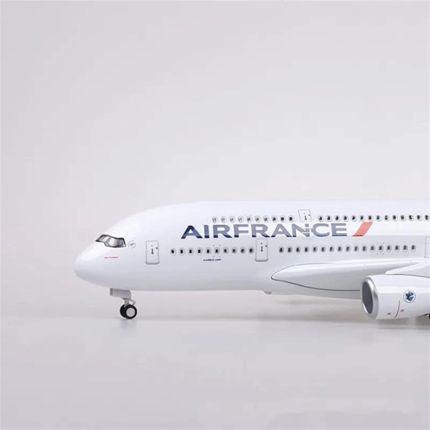1:142 Scale Die-cast Resin Model for Air France A380 Aircraft with Lights Static Collection Display Toy Miniatures Set(W Light)