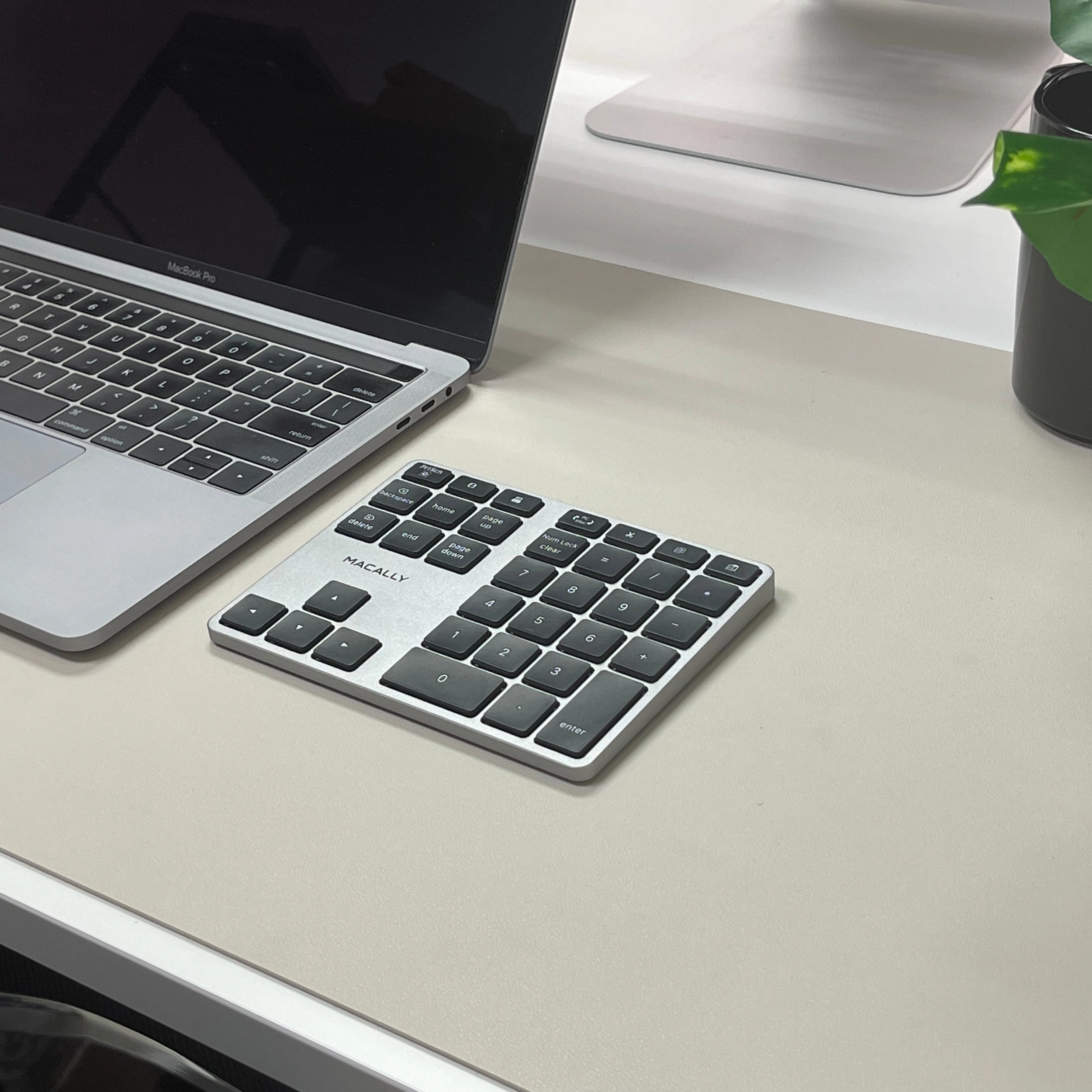 2 Zone - 10 Key Wireless Number Pad for Mac and PC (Space Gray)