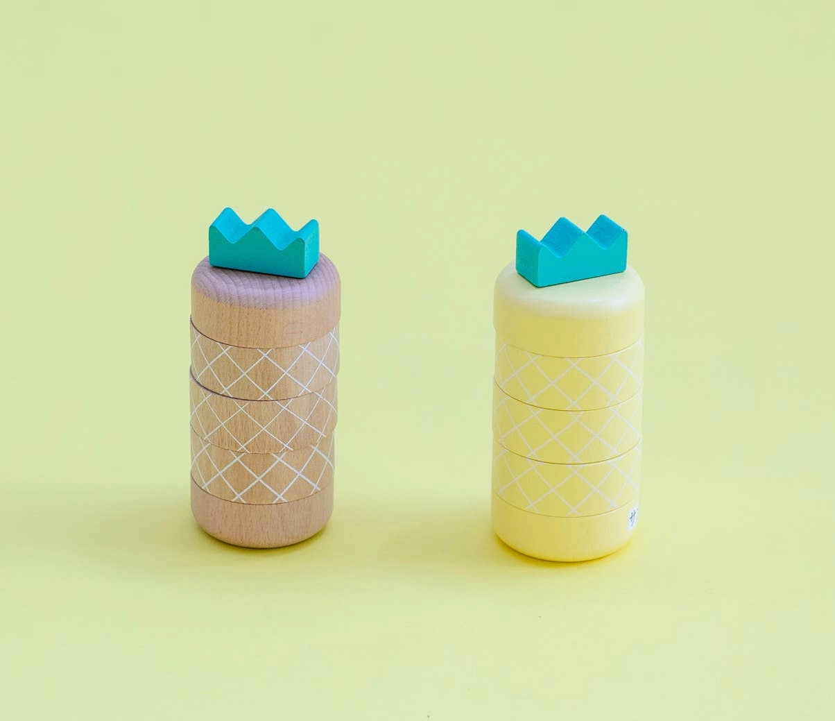 Aloha Pineapple Topple Game