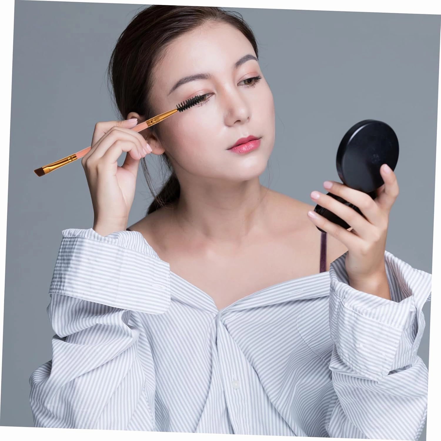 Angoily 18pcs Double-ended Eyebrow Spoolie Brush Portable Eyebrow Makeup Tools for Eyelash Brow Grooming and Versatile Brushes for Daily Use for Birthday