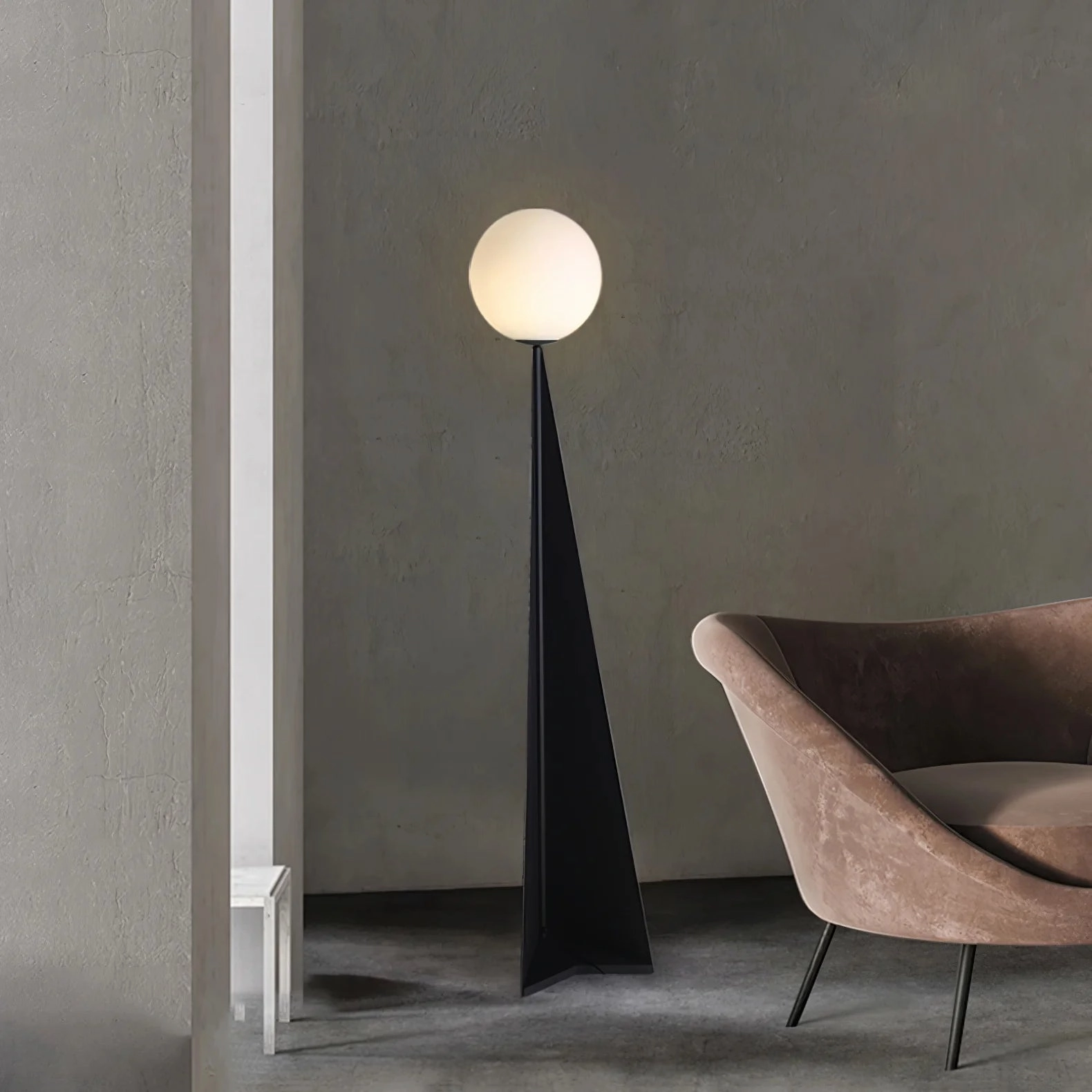 Ball Slash Floor Lamp