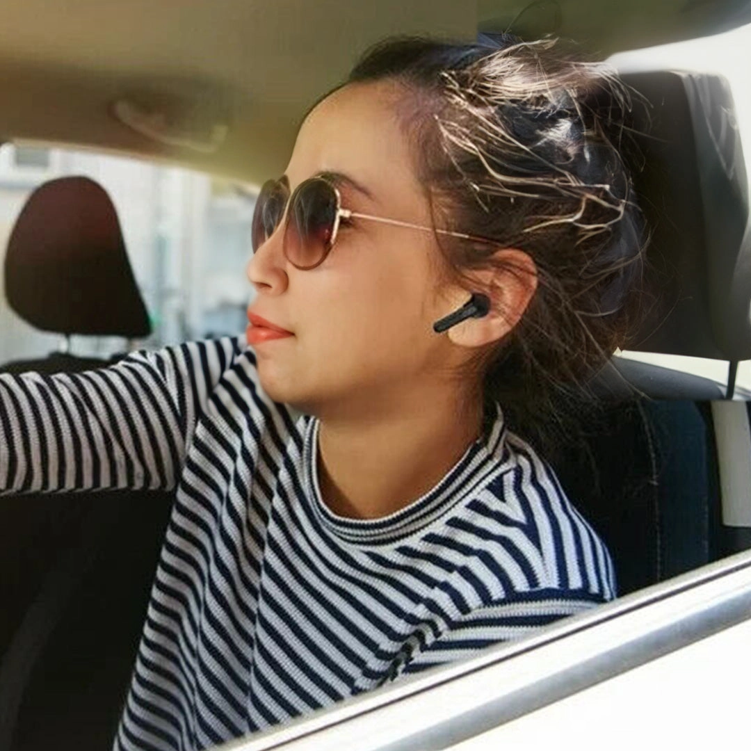 Bluetooth Earbuds 5.3 – Wireless, Noise-Cancelling & Rechargeable