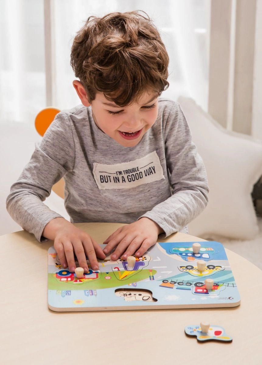 Classic World | Traffic Peg Puzzle