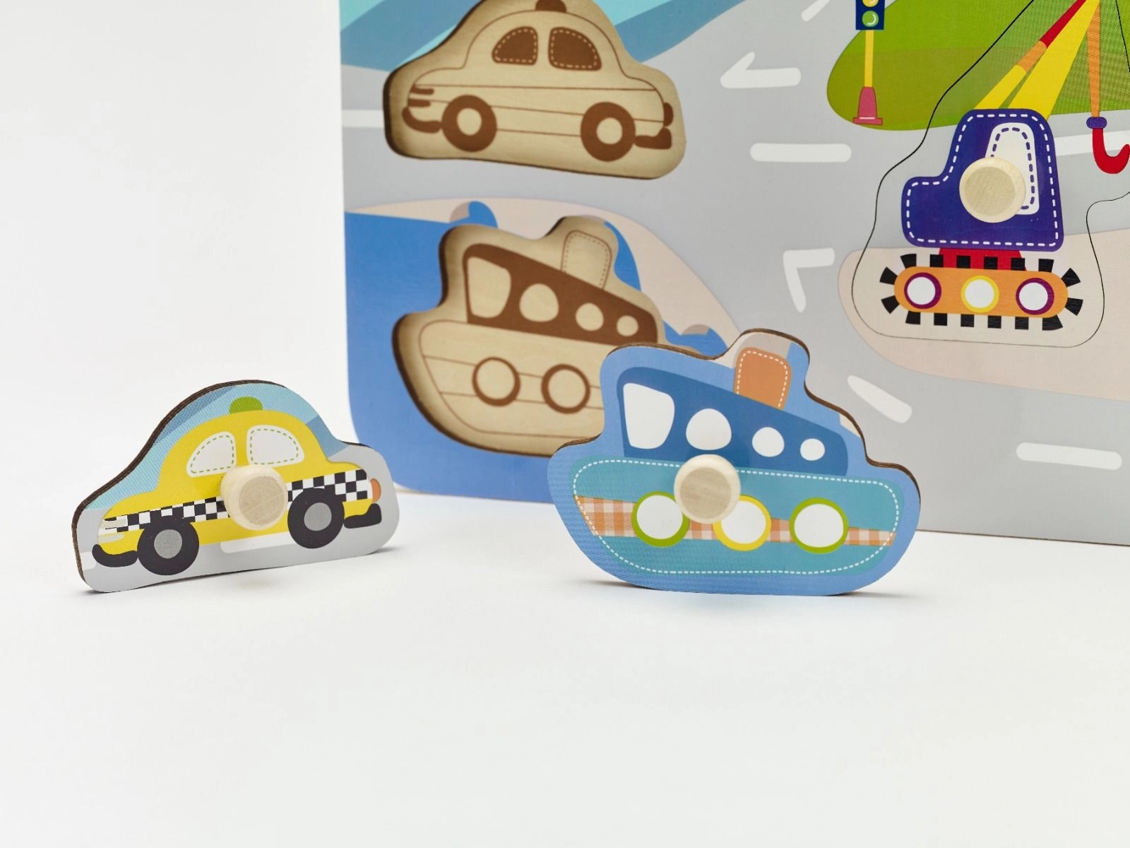 Classic World | Traffic Peg Puzzle