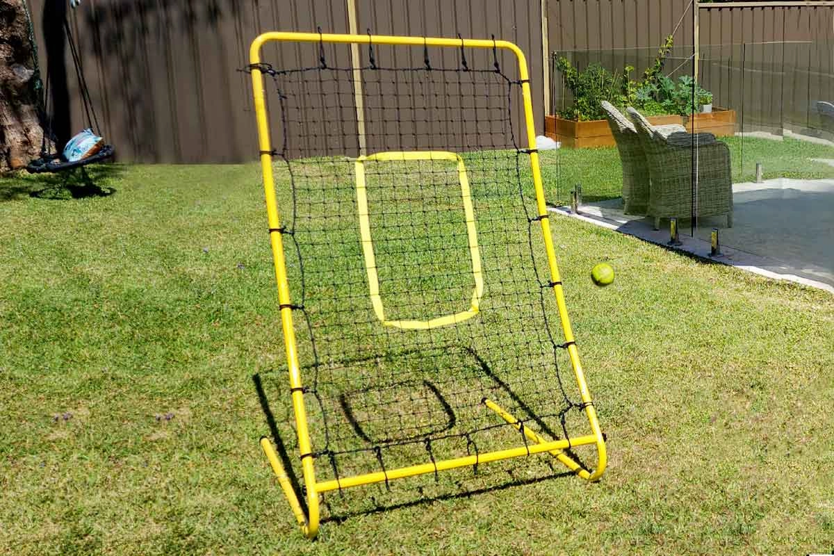 Curved Ball Rebounder