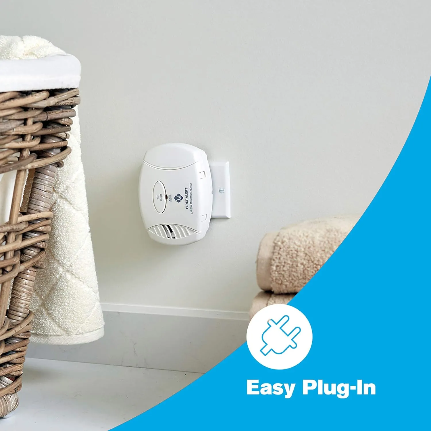 FIRST ALERT Plug-In Carbon Monoxide Detector with Battery Backup, (Pack of 3), CO605