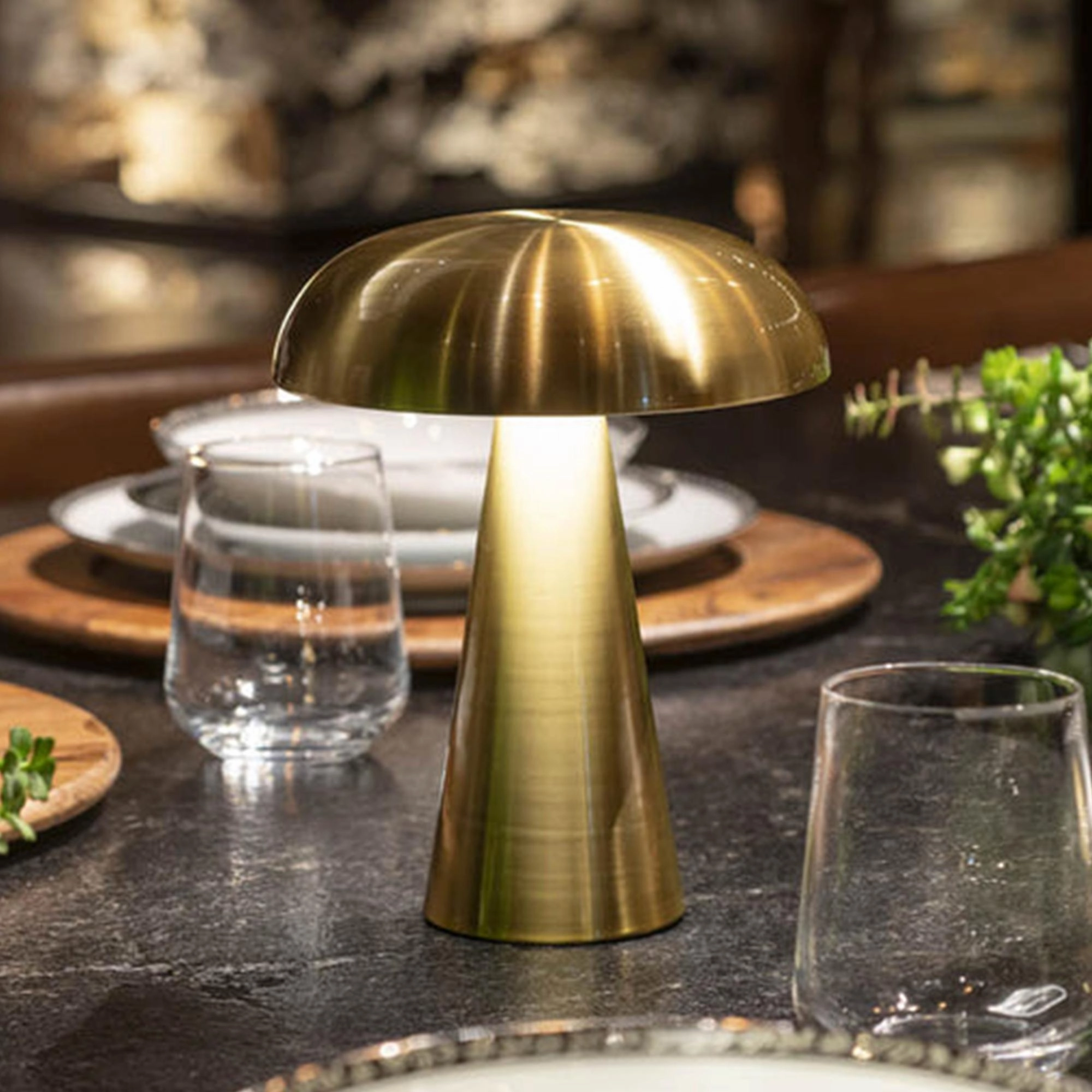 Flameless Candle Sven Rechargeable LED Lamp