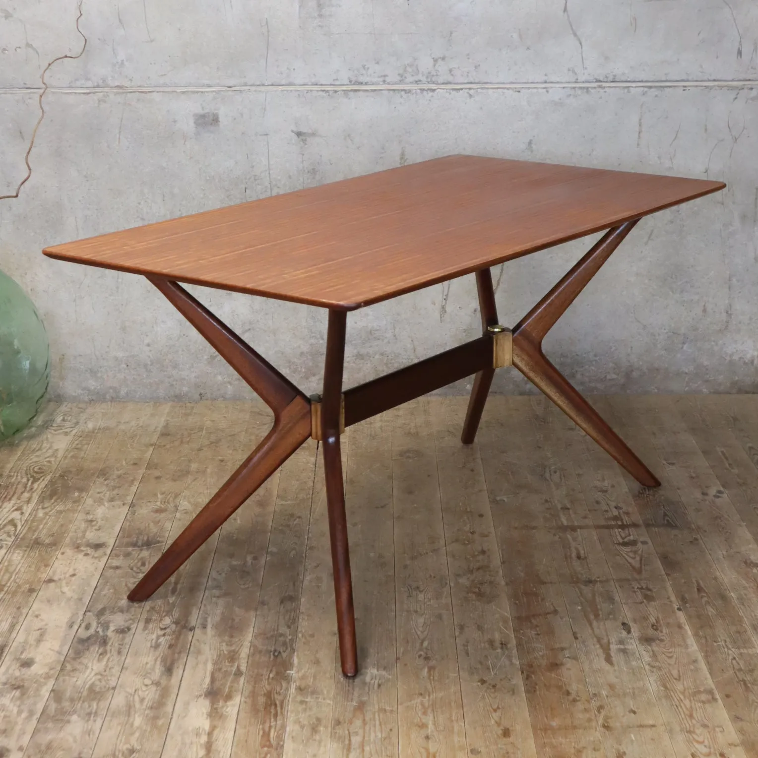 G-Plan Librenza 'Helicopter' Table / Desk - 0303f