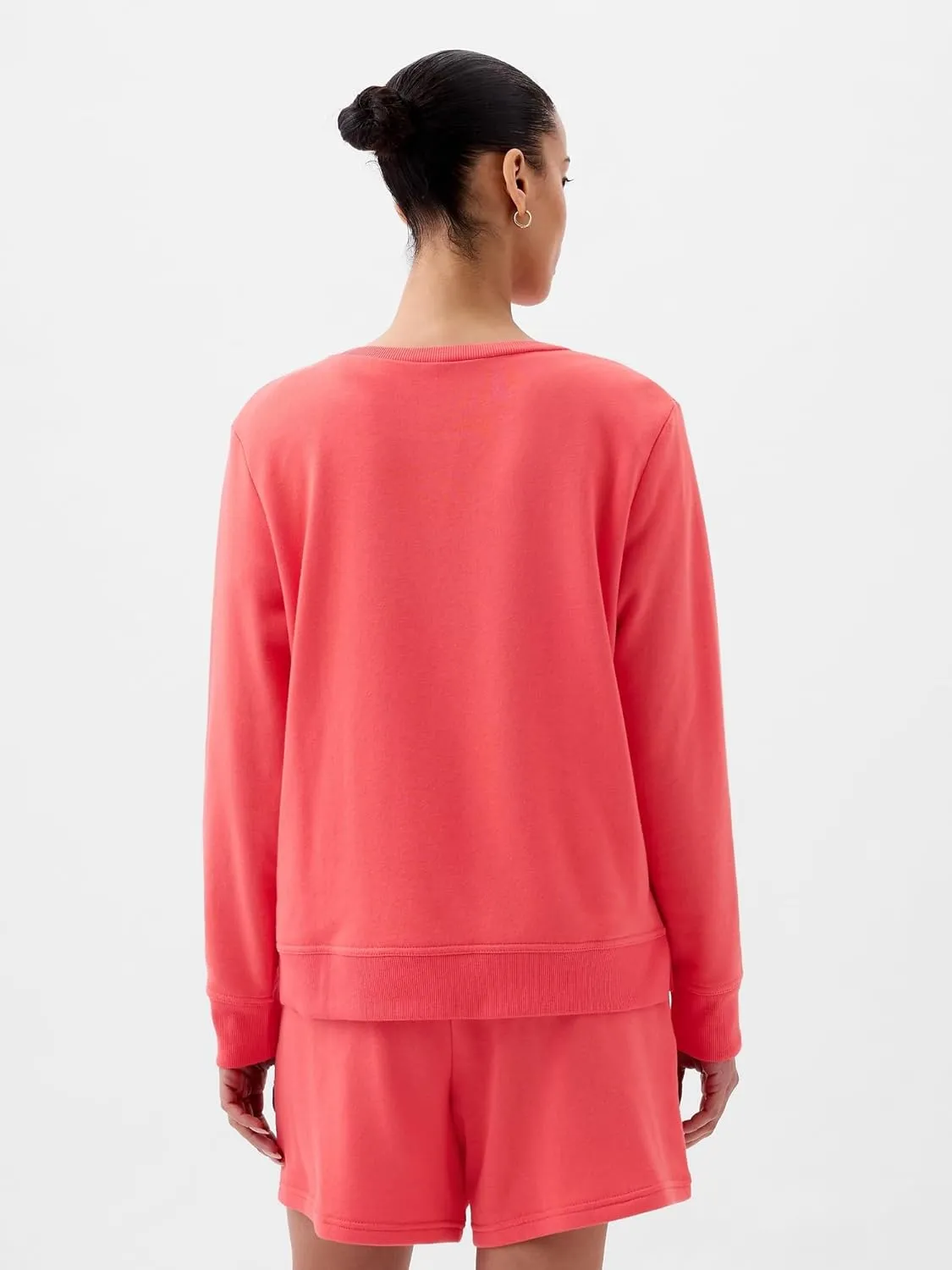 GAP Women's Pull-on Logo Crew Sweatshirt