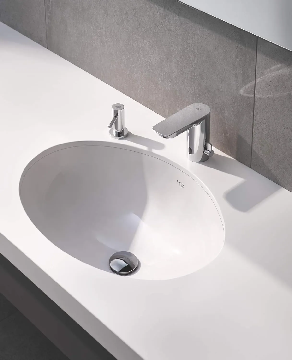 GROHE 36451000 BAU Cosmopolitan E, mit Mischung und variabel einstellbarem Temperaturbegrenzer, Chrome