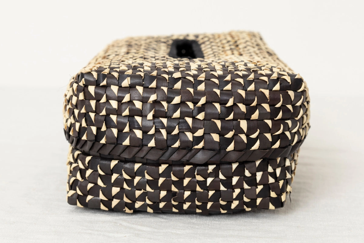 Kottan Tissue Box “Black Natural” / Palm leaf / IND 330903-3