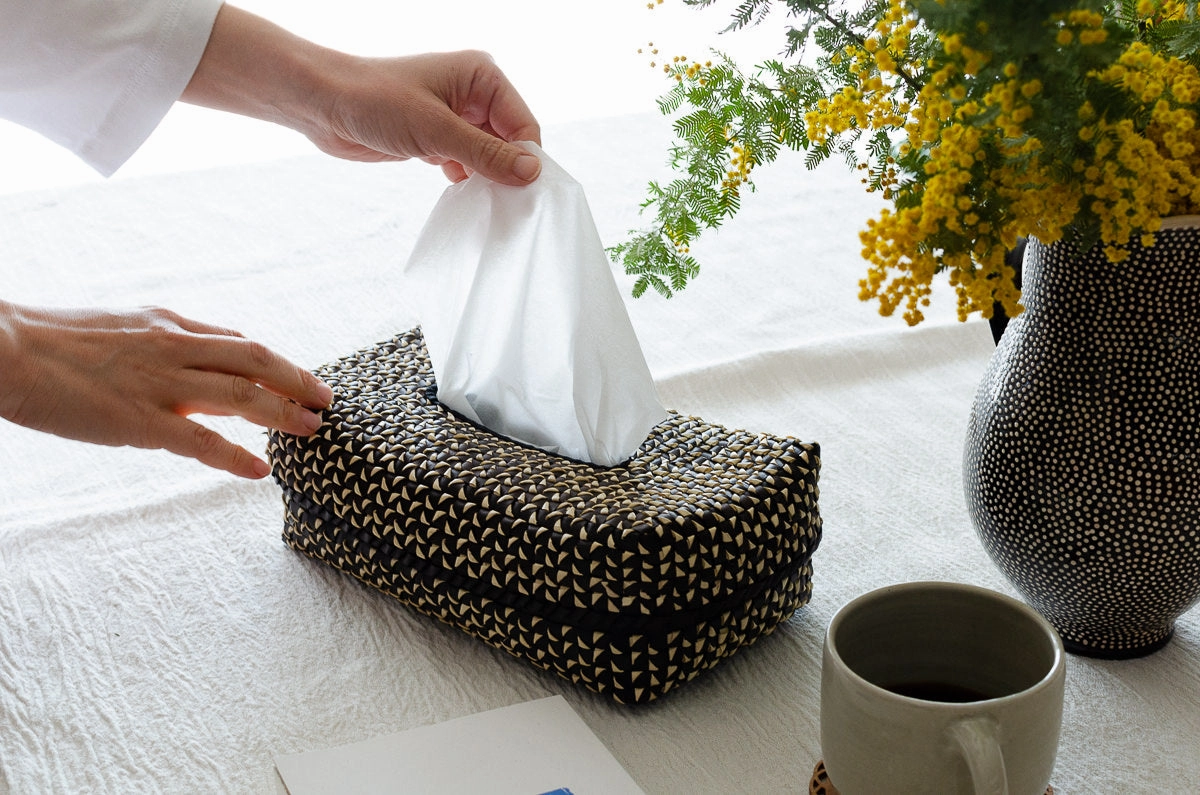 Kottan Tissue Box “Black Natural” / Palm leaf / IND 330903-3