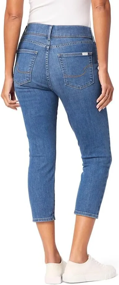 Levi Strauss Signature Gold Women's Totally Shaping Ultimate Pull-on Capri (Available in Plus)