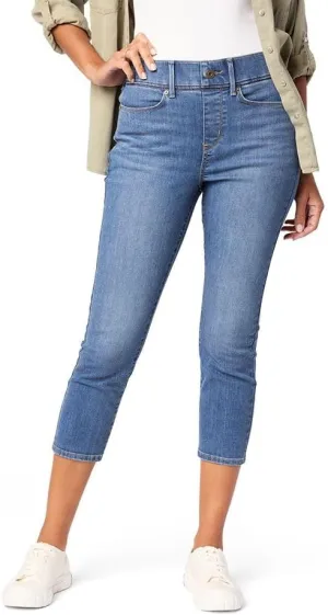 Levi Strauss Signature Gold Women's Totally Shaping Ultimate Pull-on Capri (Available in Plus)