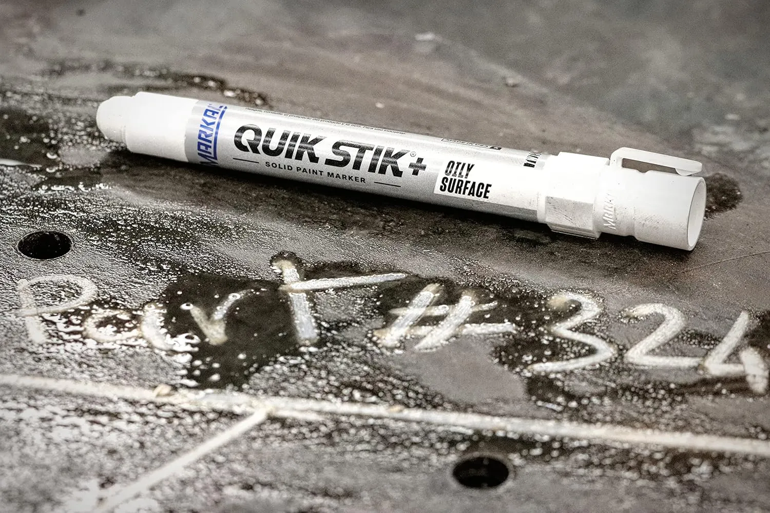 Markal 28880 - Quik Stik   Oily Surface Solid Paint Marker for Marking Oily, Wet, Dry, Smooth & Rough Surfaces, Twist-Up Knob, Fast Drying, Weather & UV-resistant,White Color (12 Pk), Made in USA