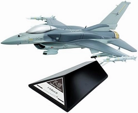 Mastercraft Collection F-16 Falcon Block 60 Model Scale: 1/40