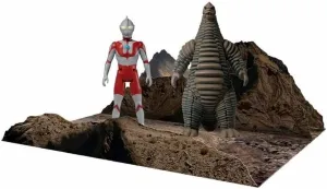 Mezco 5 Points Ultraman & Red King Deluxe Action Figure Boxed Set