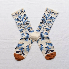 NATURAL FIGURE CREW SOCKS