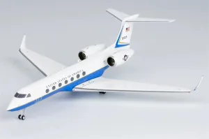 NG Models Gulfstream G550 (C-37B) for US Air Force 09-0525 1:200 Aircraft Pre-Built Model