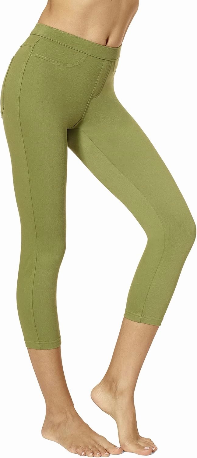 No Nonsense Women's Classic Denim Capri Leggings with Pockets, Comfortable Stretch Pull on Pants