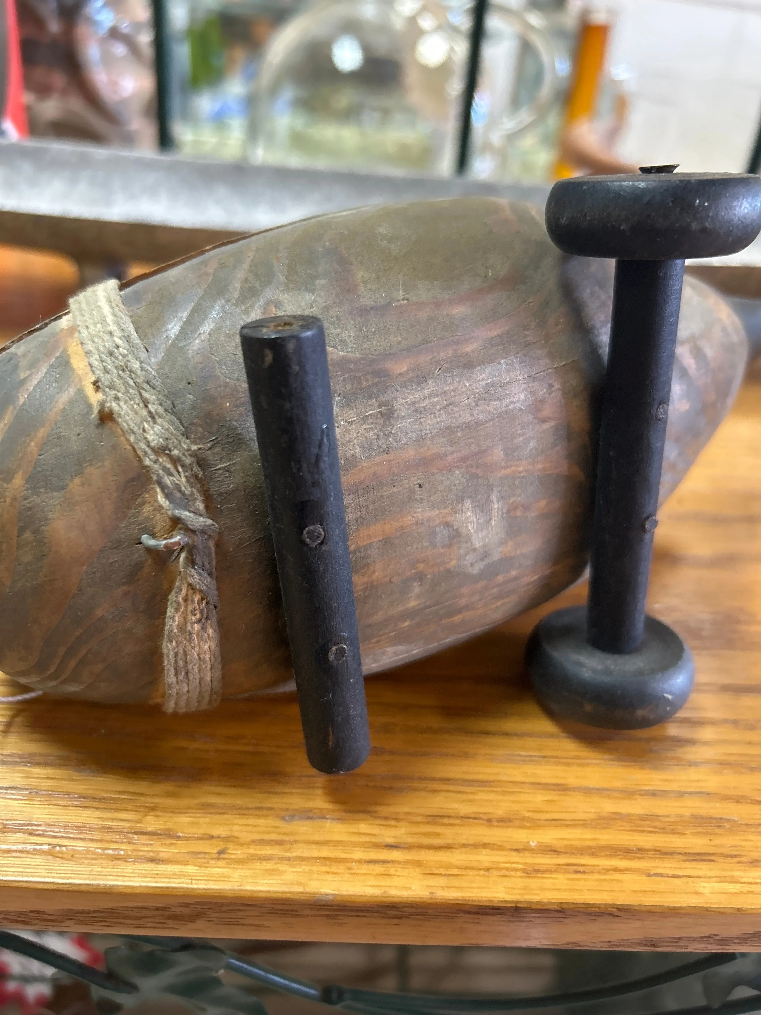 Vintage pull toy duck (cracked missing wheels)